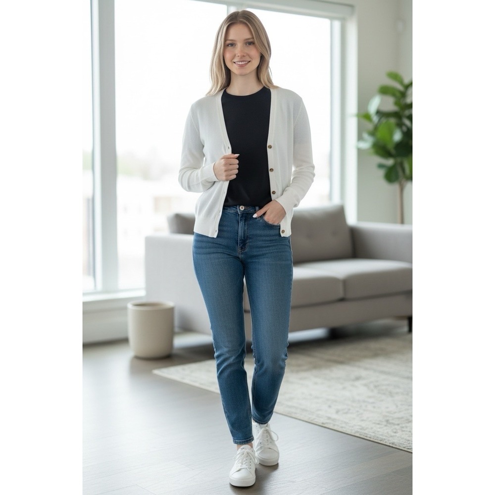 NWT Gap Crewneck Cardigan Sweater Women's XL White 100% Cotton Button Front